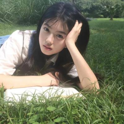 剧组的故事海报